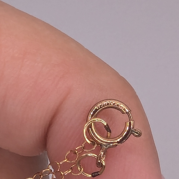 Minimalist marble square necklace with rose gold chain - Picture 5 of 5